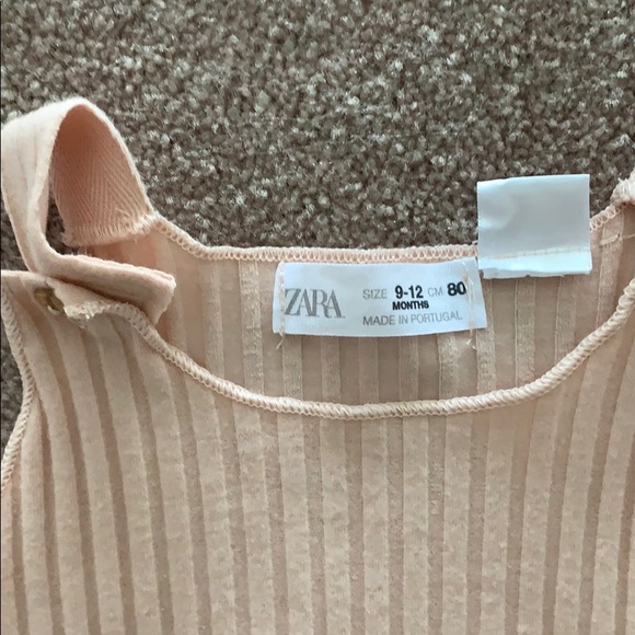 SOLD Zara Ribbed Overalls with pocket size 9-12m - Picture 3 of 4